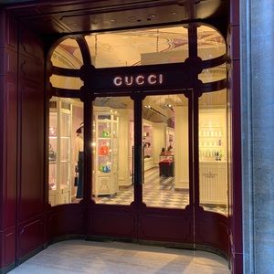 Meet your Posher, Bianca